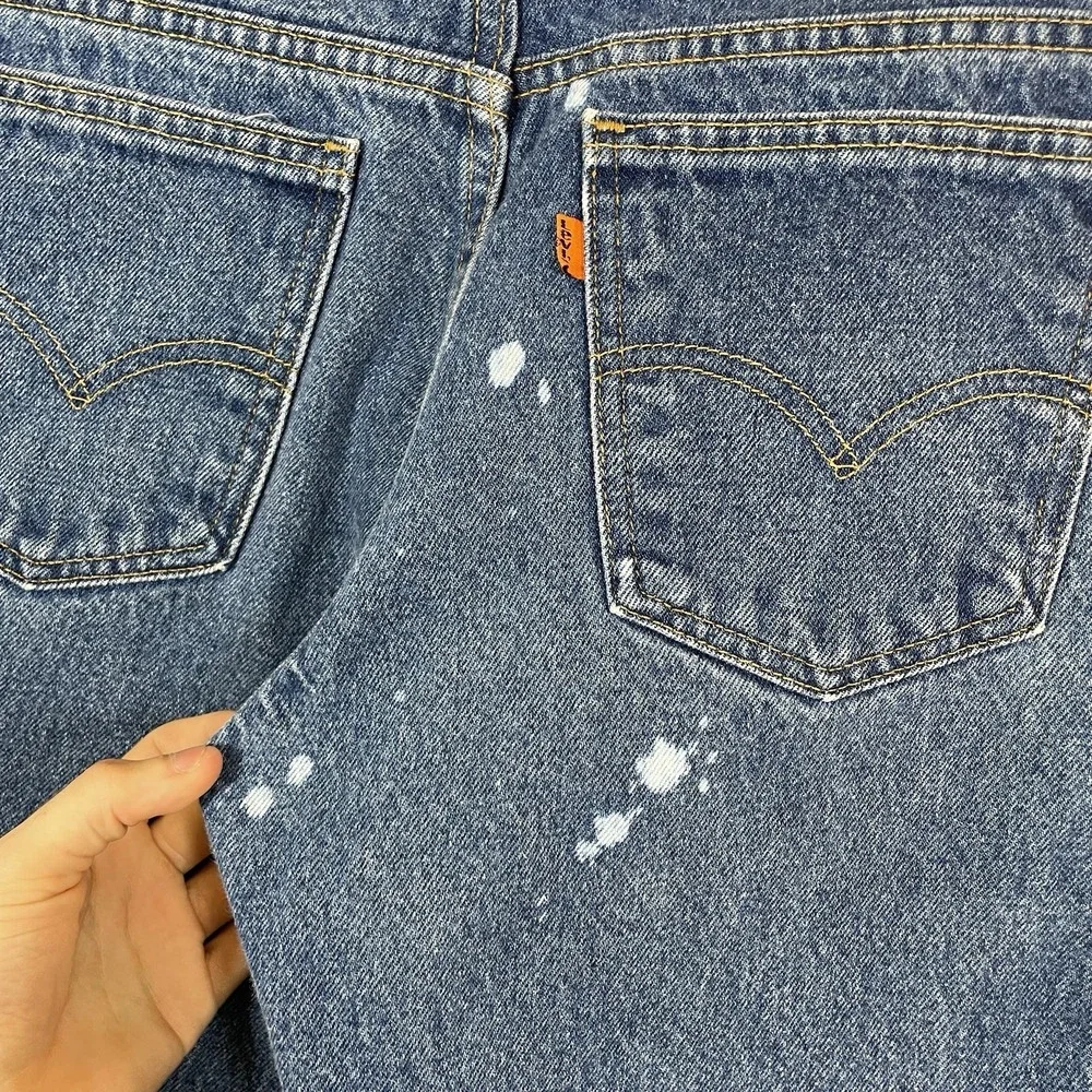 Levis small bleach